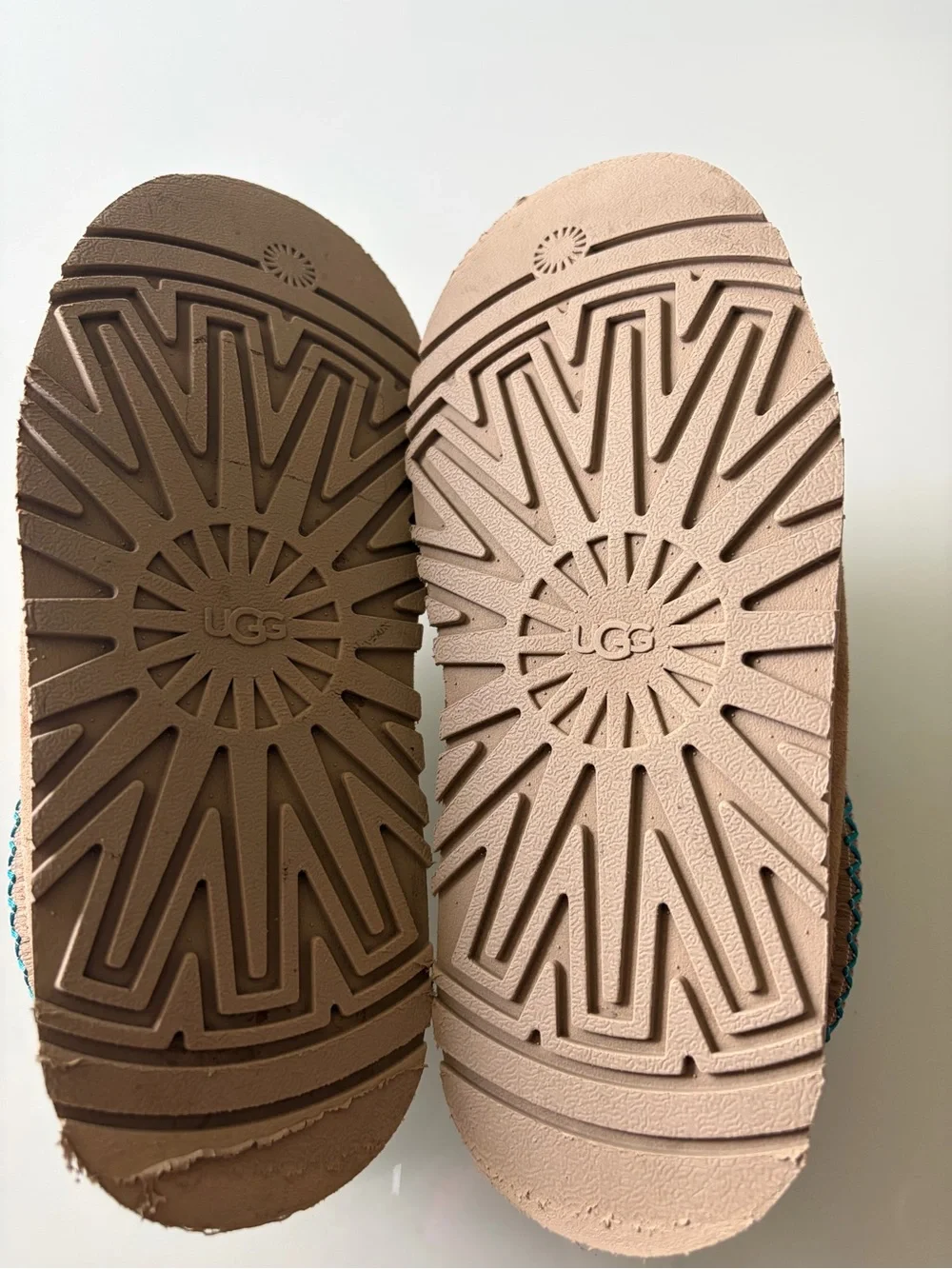 UGG Tan Mule with Turquoise and Cream Stitching Sz 5